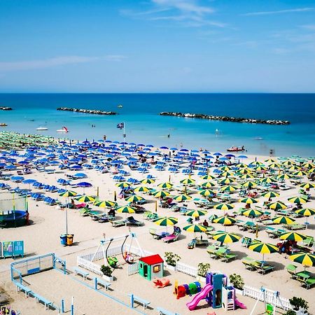 Residence Rainbow Белларія-Іджеа-Марина Екстер'єр фото