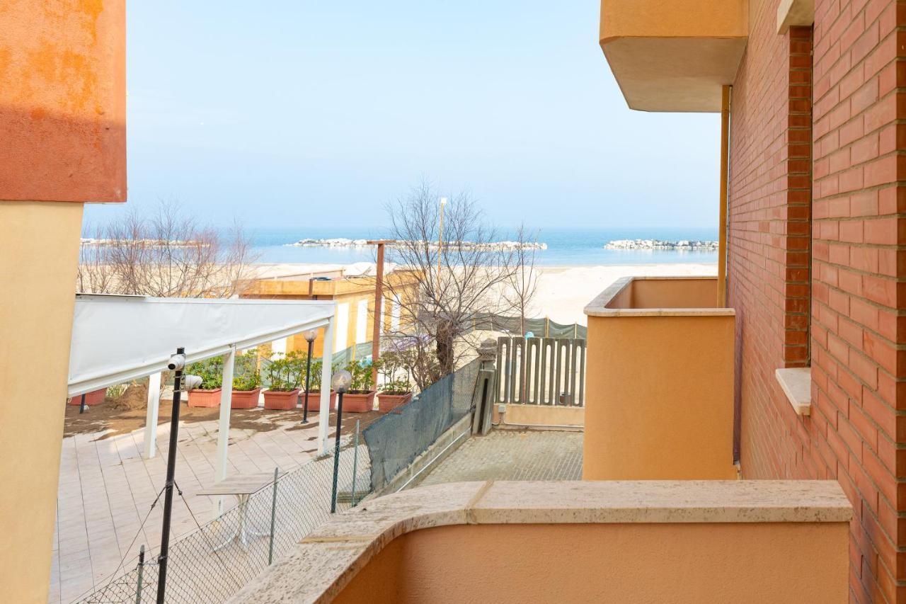 Residence Rainbow Белларія-Іджеа-Марина Екстер'єр фото