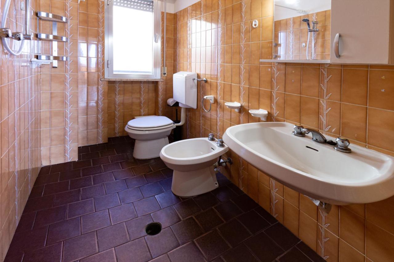 Residence Rainbow Белларія-Іджеа-Марина Екстер'єр фото